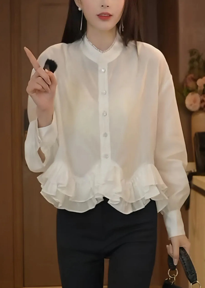 Sophisticated Blouse with a Clean Classic Look