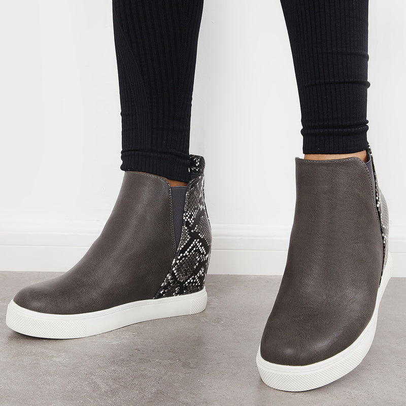 Graceful Orthopedic Sneakers for Modern Look