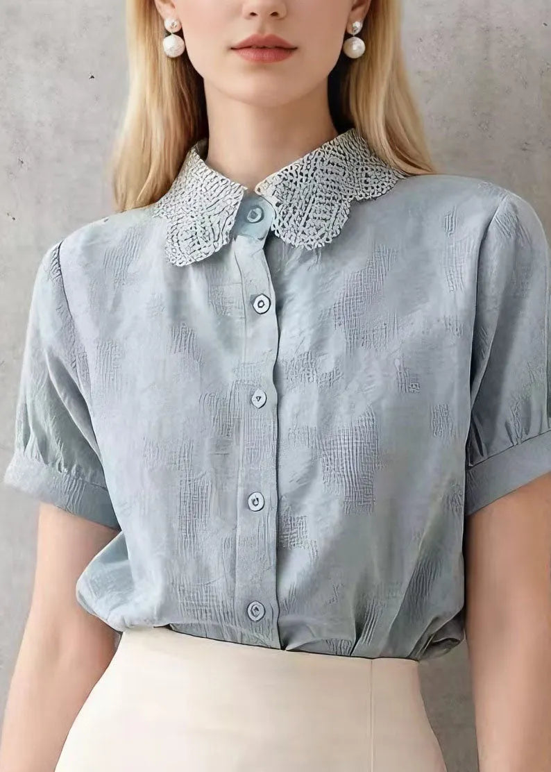 Elegantly Styled Blouse for Everyday Wear
