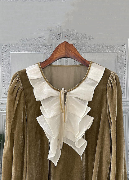 Effortlessly Elegant Top with a Timeless Design