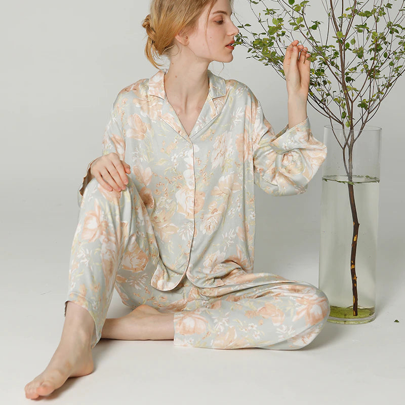 Elegantly Styled Cardigan for Everyday Wear