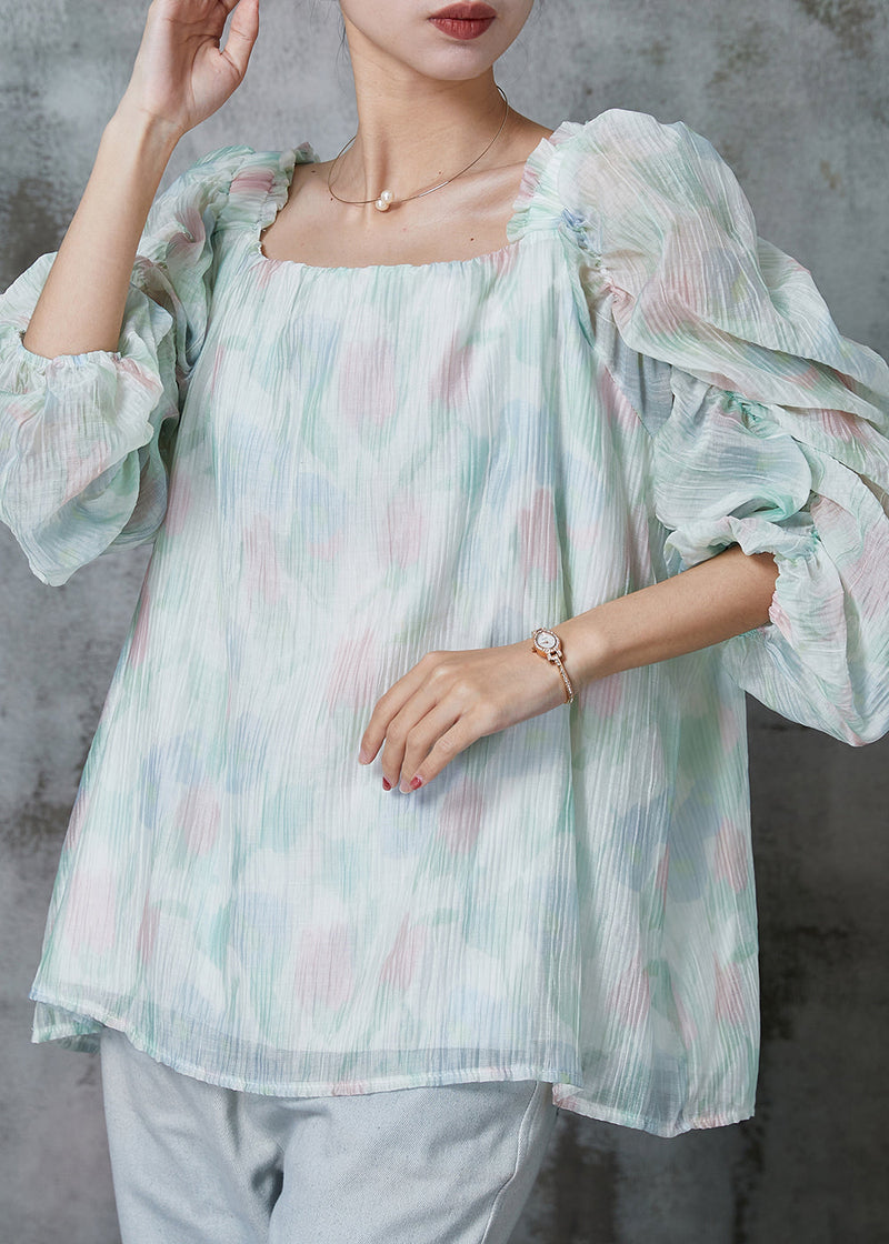 Sophisticated Blouse with a Clean Classic Look