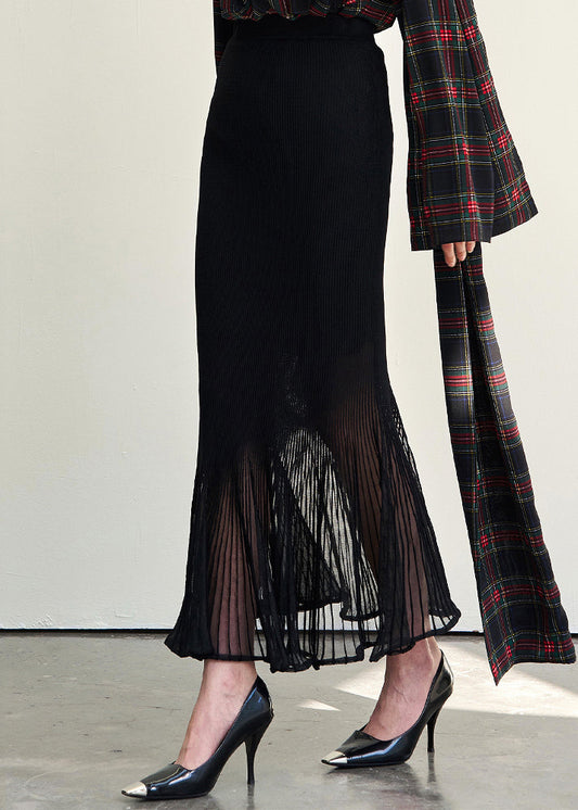 Well Tailored Garment with a Graceful Silhouette