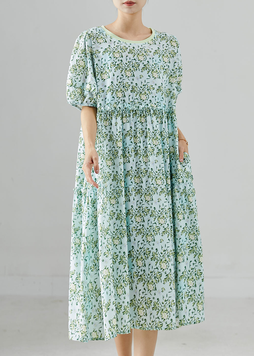 Beautifully Crafted Dress in a Classic Style