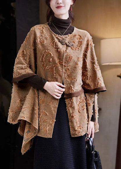 Well Tailored Coat with a Graceful Silhouette