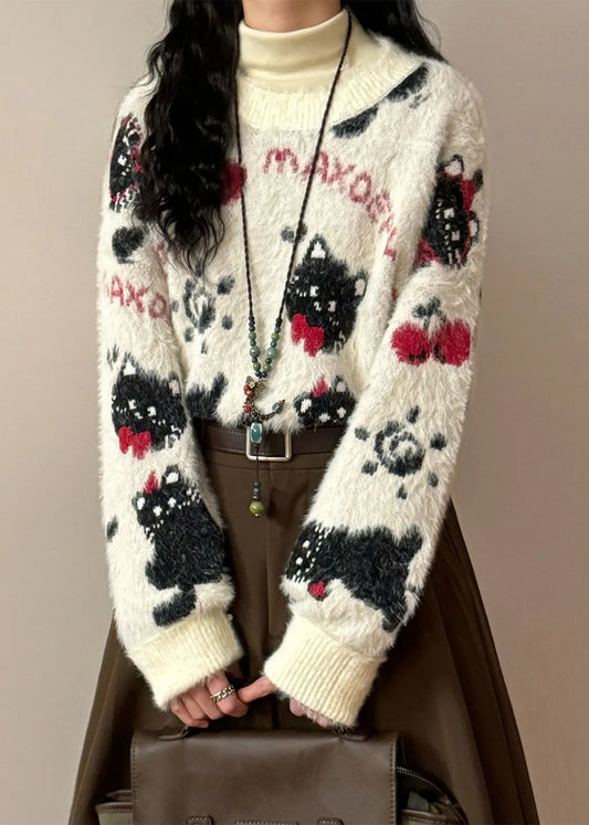 Classic Vintage Sweater with a Flattering Fit
