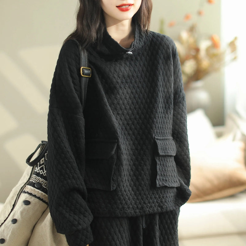 Well Tailored Coat with a Graceful Silhouette