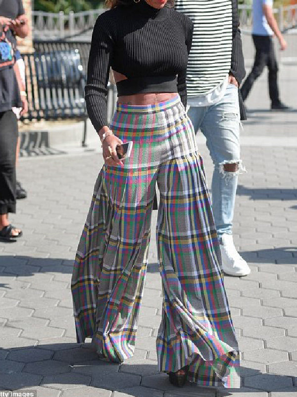 Elegantly Styled Pants for Everyday Wear