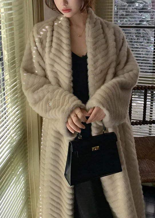Classic Vintage & Enduringly Stylish Coat