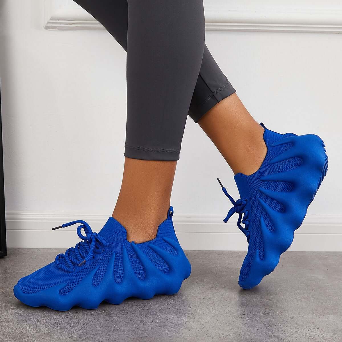 Classic Orthopedic Sneakers with Timeless Style