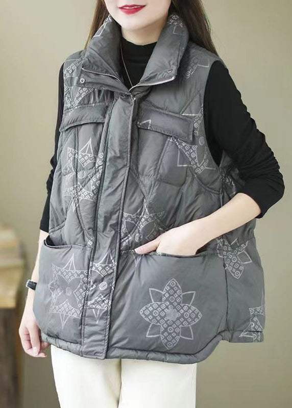 Effortlessly Elegant Coat with a Timeless Design