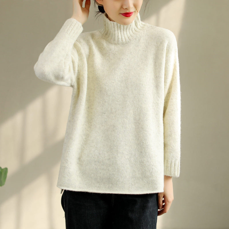 Classic Vintage Sweater with a Flattering Fit