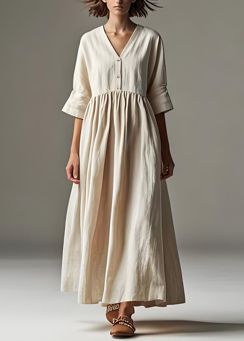 Beautifully Finished Dress in a Timeless Design