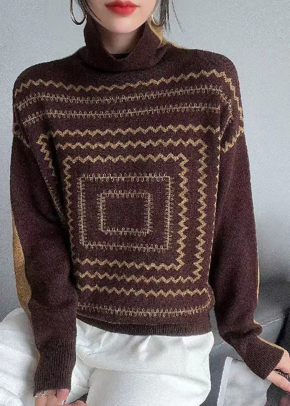 Well Tailored Sweater with a Graceful Silhouette