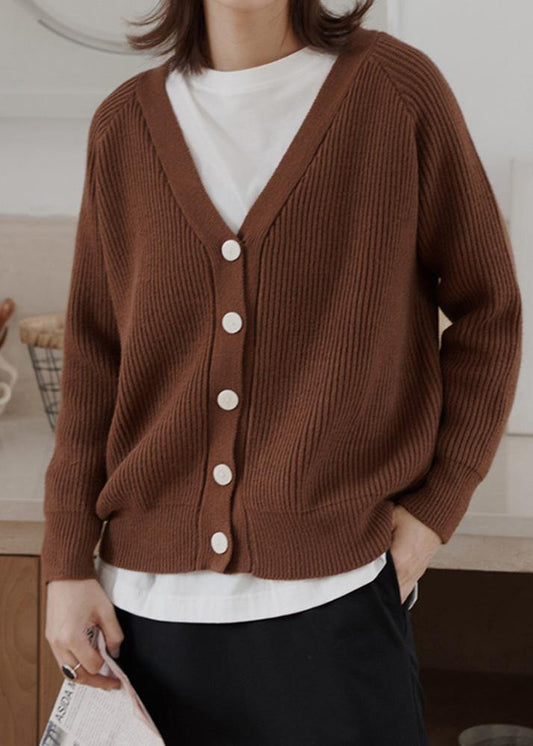 Effortlessly Elegant Top with a Timeless Design