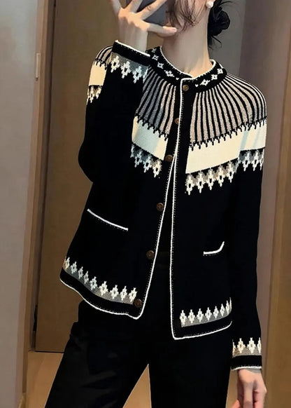 Gracefully Styled Cardigan for Any Occasion
