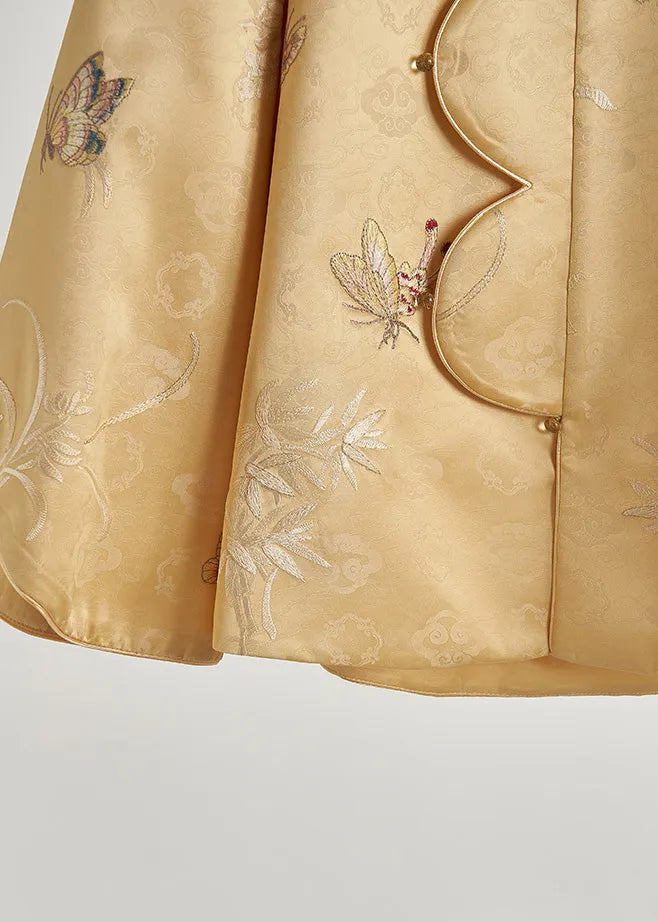 Elegantly Styled Coat for Everyday Wear