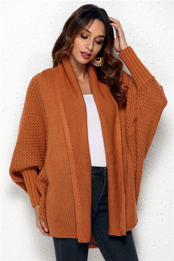 Effortlessly Elegant Cardigan with a Timeless Design