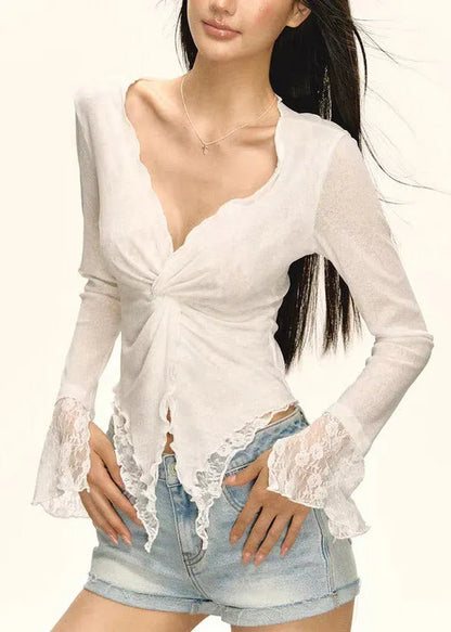 Beautifully Finished Top in a Timeless Design