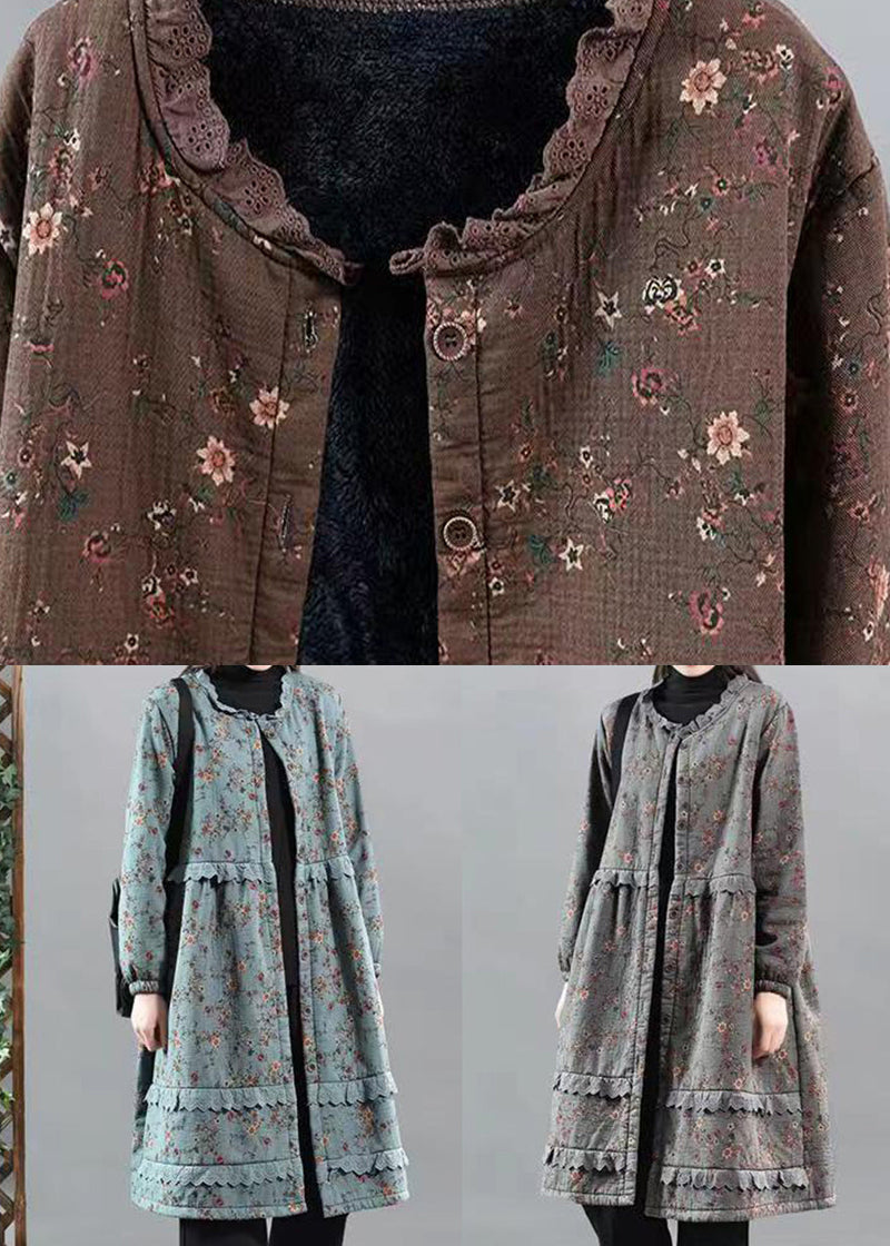 Well Tailored Coat with a Graceful Silhouette