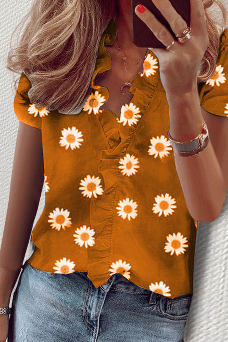 Beautifully Finished Top in a Timeless Design
