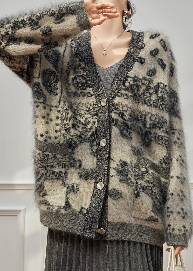 Beautifully Crafted Cardigan in a Classic Style