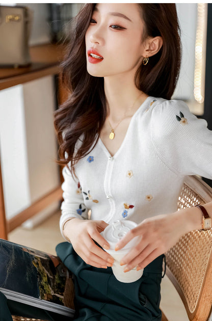 Elegantly Styled Sweater for Everyday Wear