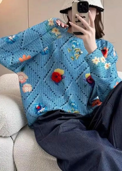 Well Tailored Sweater with a Graceful Silhouette