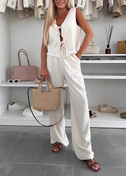 Classic Vintage Pants with a Flattering Fit