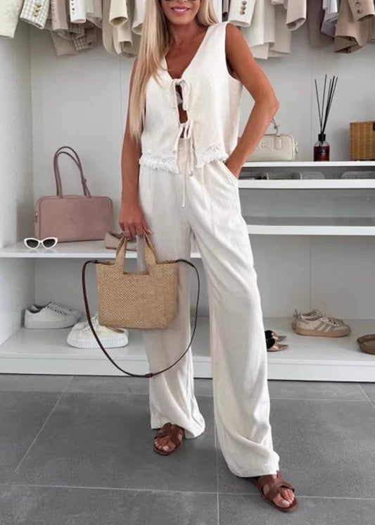 Classic Vintage Pants with a Flattering Fit