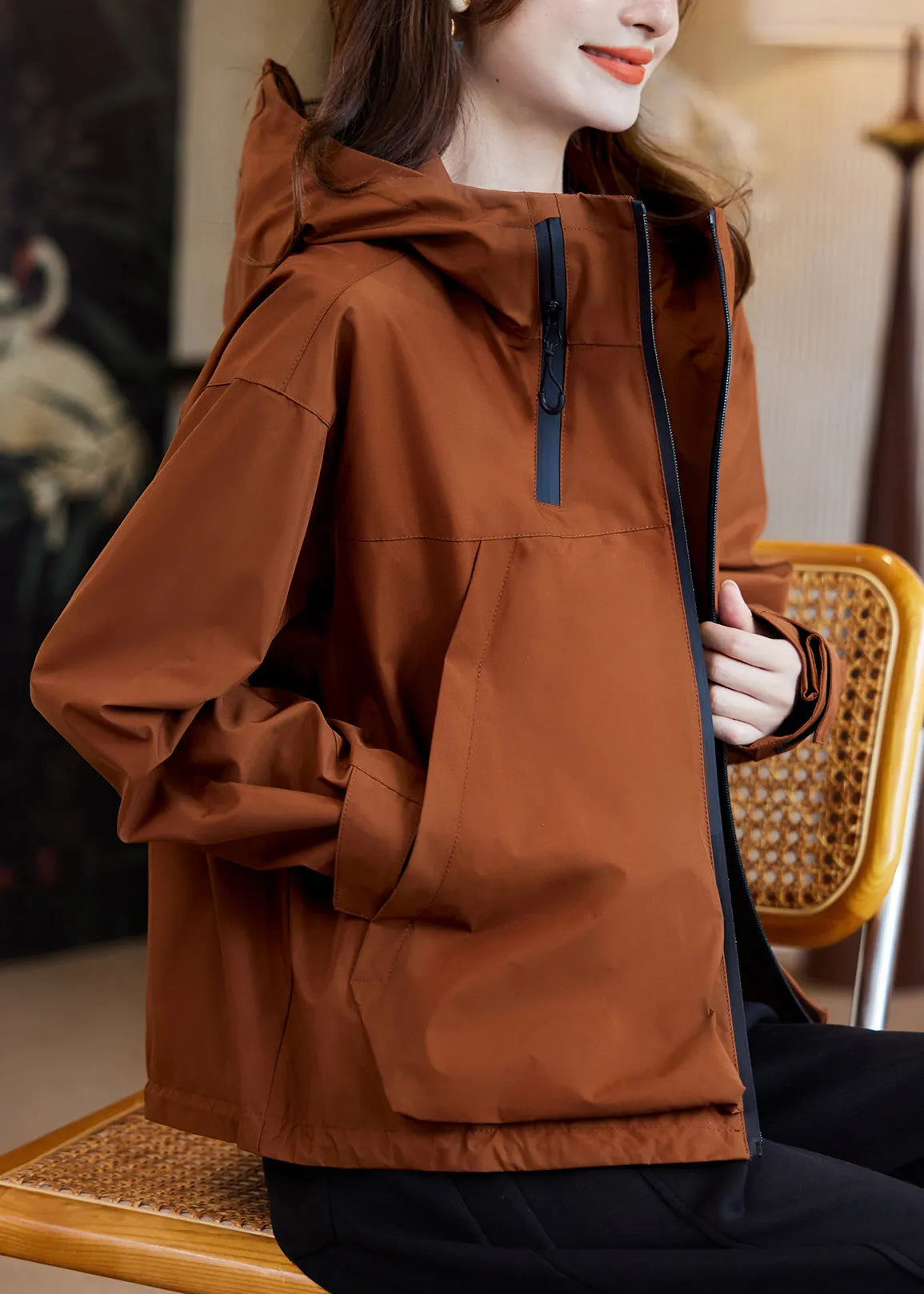 Well Tailored Coat with a Graceful Silhouette