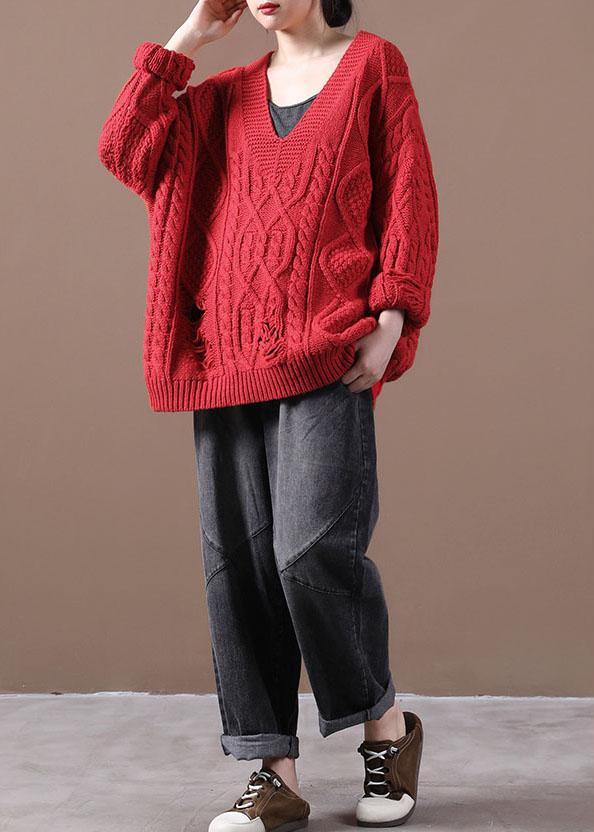 Well Tailored Sweater with a Graceful Silhouette