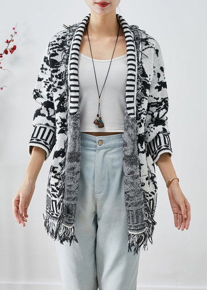 Classic Vintage Cardigan with a Flattering Fit