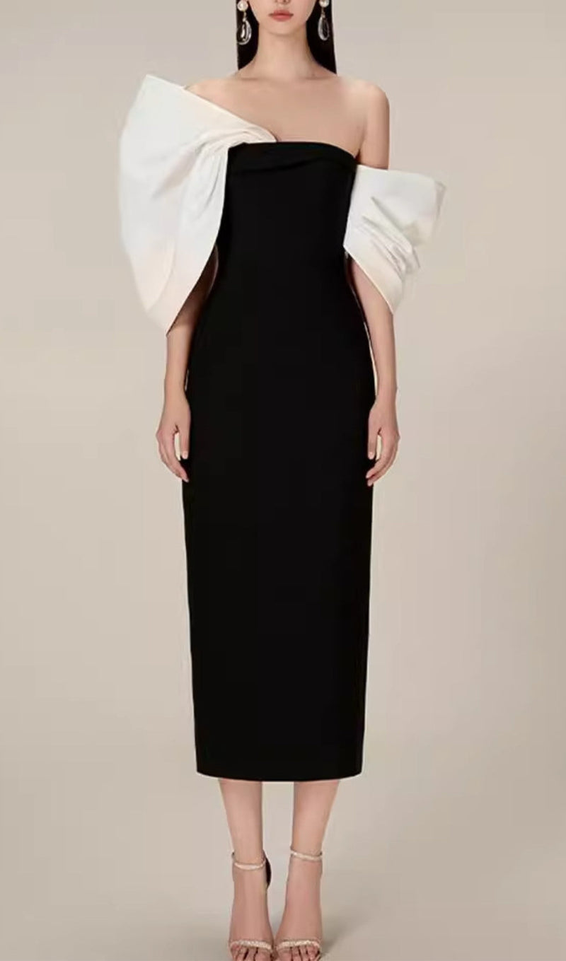 Well Tailored Dress with a Graceful Silhouette