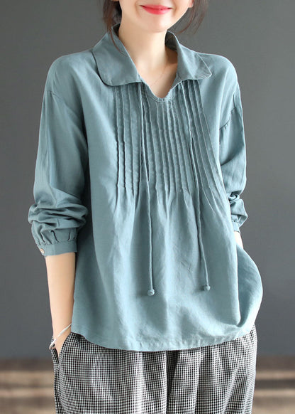 Classic Vintage Shirt with a Flattering Fit