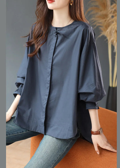 Beautifully Crafted Blouse in a Classic Style
