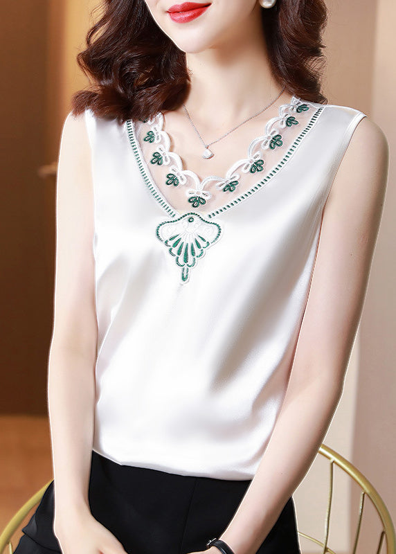Gracefully Styled Garment for Any Occasion