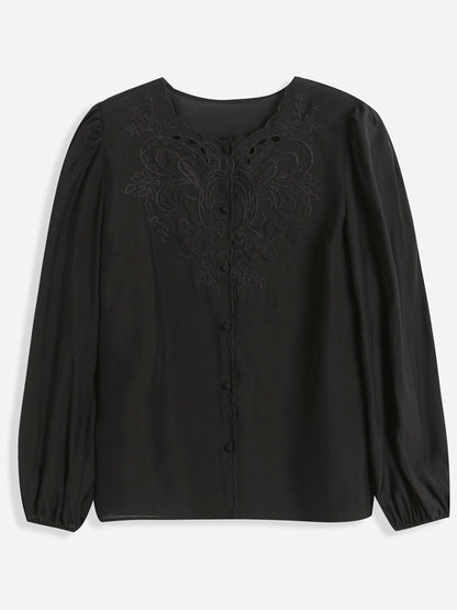 Well Tailored Shirt with a Graceful Silhouette