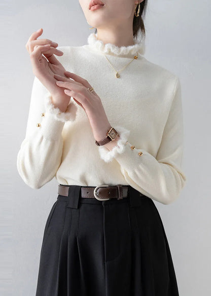 Effortlessly Elegant Sweater with a Timeless Design