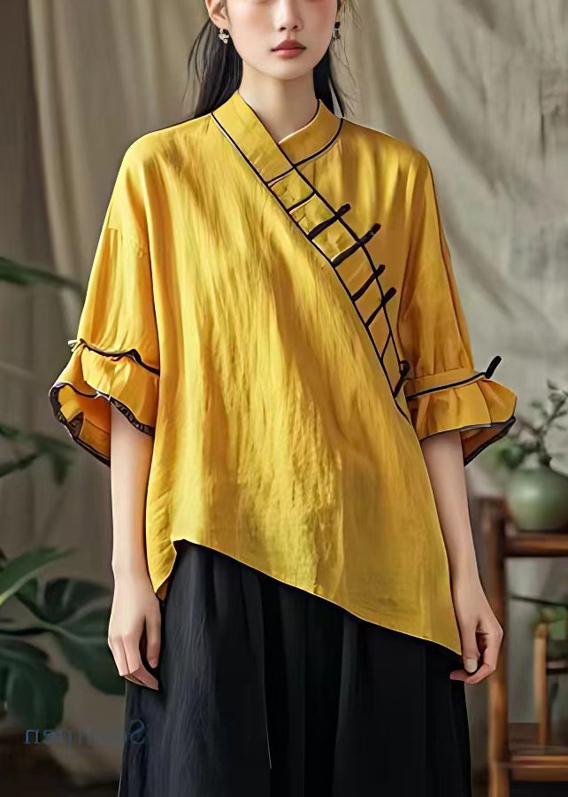 Beautifully Crafted Blouse in a Classic Style