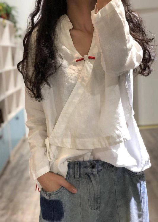 Beautifully Crafted Blouse in a Classic Style