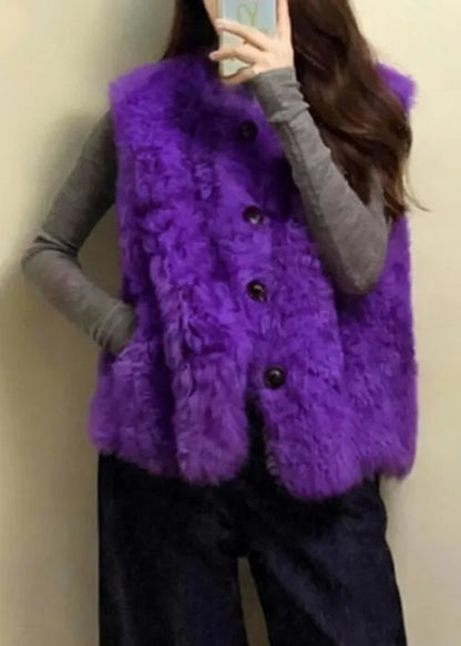 Well Tailored Coat with a Graceful Silhouette