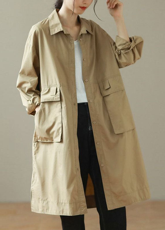 Well Tailored Coat with a Graceful Silhouette
