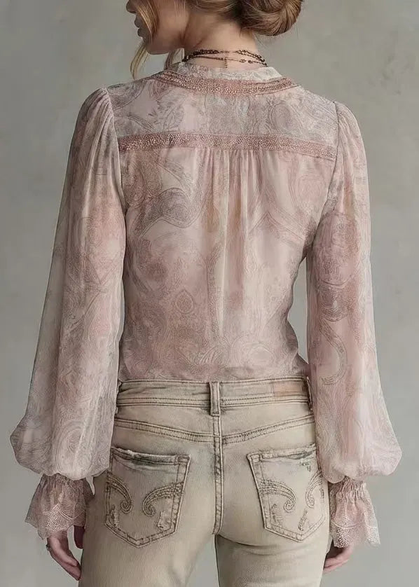 Classic Vintage Blouse with a Flattering Fit