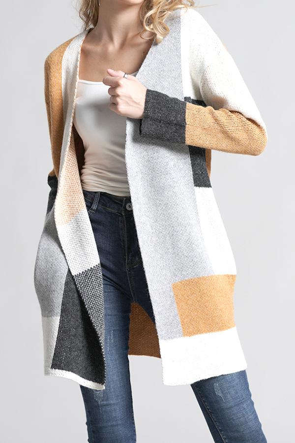 Effortlessly Elegant Cardigan with a Timeless Design
