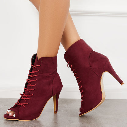 Graceful Orthopedic Boots for Modern Look