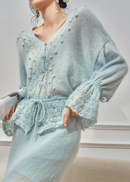 Effortlessly Elegant Sweater with a Timeless Design