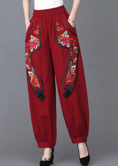 Effortlessly Elegant Pants with a Timeless Design