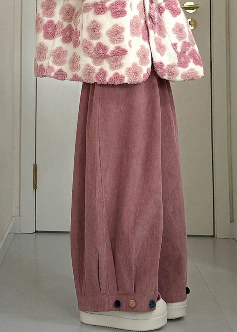Classic Vintage Pants with a Flattering Fit