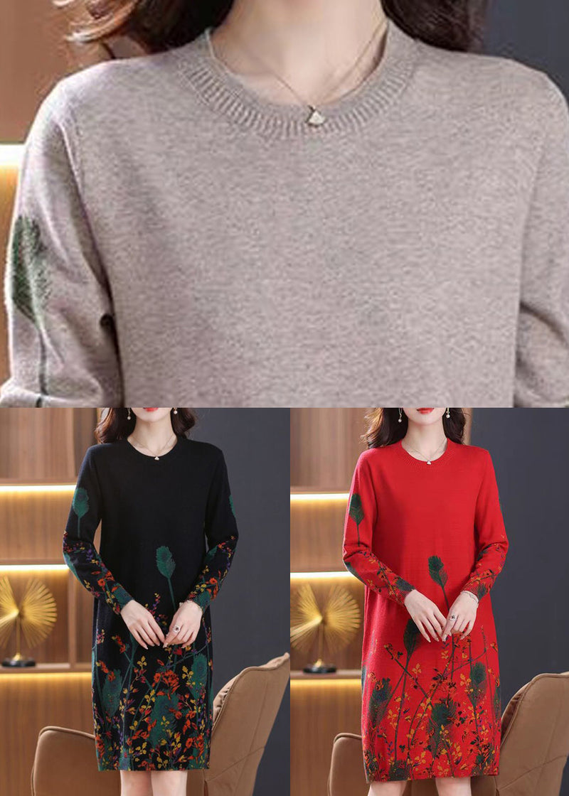 Classic Vintage Sweater with a Flattering Fit